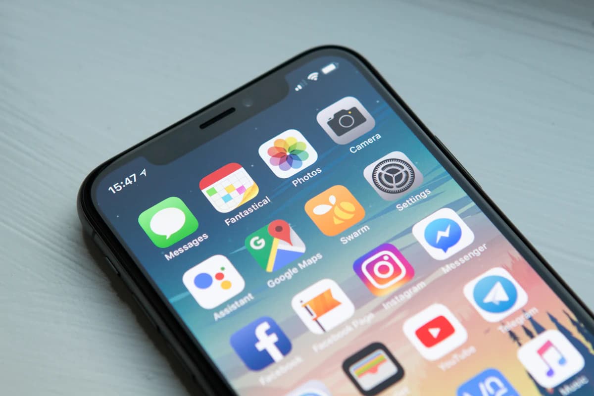 Flutter vs React Native comparison 2026 showing mobile app development frameworks
