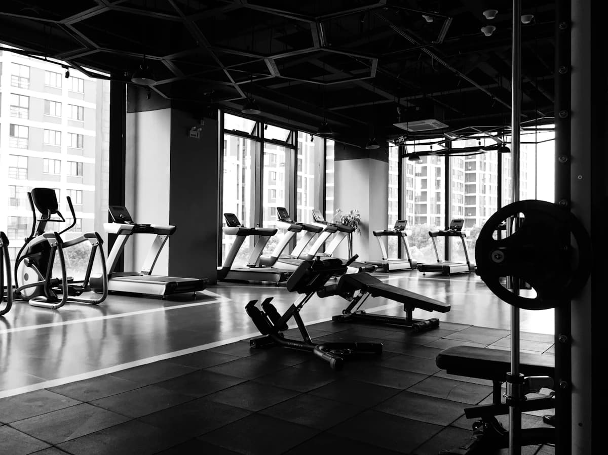 How to Get the Gymshark Look on Your Shopify Store — Dark, Bold, High-Converting